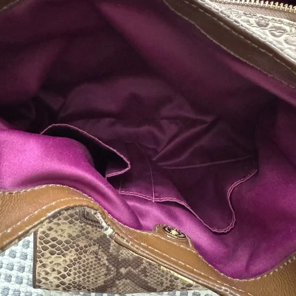 Coach Snakeskin print triple compartment bag, with matching wallet - Picture 6 of 6